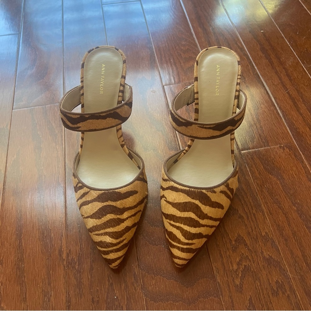 Ann Taylor Brown Animal Print Heels